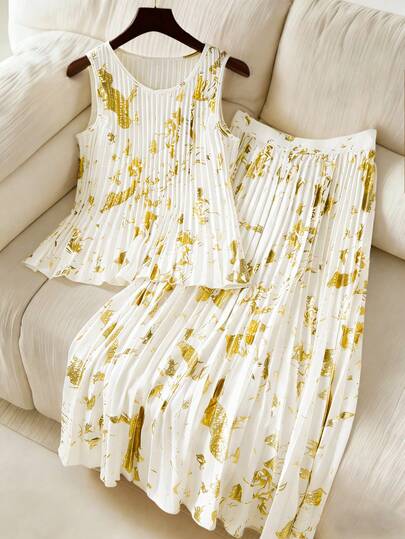 Franclia New Women's Outfits: Elegant And Sexy, Perfect For The Office, Vacation, Beach, Commuting, Romantic, Banquets, Parties, Birthday Parties, Concerts, Valentine's Day, And Carnivals. Also Includes: A Simple French-Style Summer Set With A Gold-Stamped Pleated Loose-Fitting Vest, A Pleated Long Skirt, A White Pleated Gold-Stamped Two-Piece Set, An Elegant Two-Piece Set, A Vest And Skirt Two-Piece Set, A White Two-Piece Set, Beach Wear, And Vacation Two-Piece Sets.