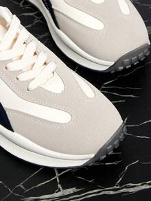 Vate Zapatillas deportivas gruesas con cordones para mujer, suela gruesa, calzado casual para uso diario. Nuevos zapatos de plataforma de malla transpirable para verano, suela blanda y ligera, diseño de patchwork de moda para estudiantes - Beis - Ver 3