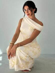 Firerie 优雅精致浪漫端庄的舞厅派对约会单肩超长刺绣网纱修身美人鱼黄色连衣裙（女款） - 杏色 - 查看 6