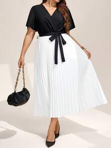 SHEIN LUNE SHEINLUNE 大码女式彩虹褶皱V领灯笼袖系腰连衣裙 毕业礼服 婚礼宾客礼服 女士度假装 女士沙滩装 节日连衣裙 生日礼服 女士骄傲日礼服 - 黑與白 - 查看 9