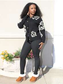 Steph T Women's Elegant Retro Jacquard Rose Knitted Cardigan - Black - View 3