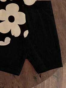 SHEIN Vintaside Kids 一套女婴休闲可爱碎花短袖圆领T恤和短裤套装，适合外出和度假，春夏季节穿着。 - 彩色 - 查看 4