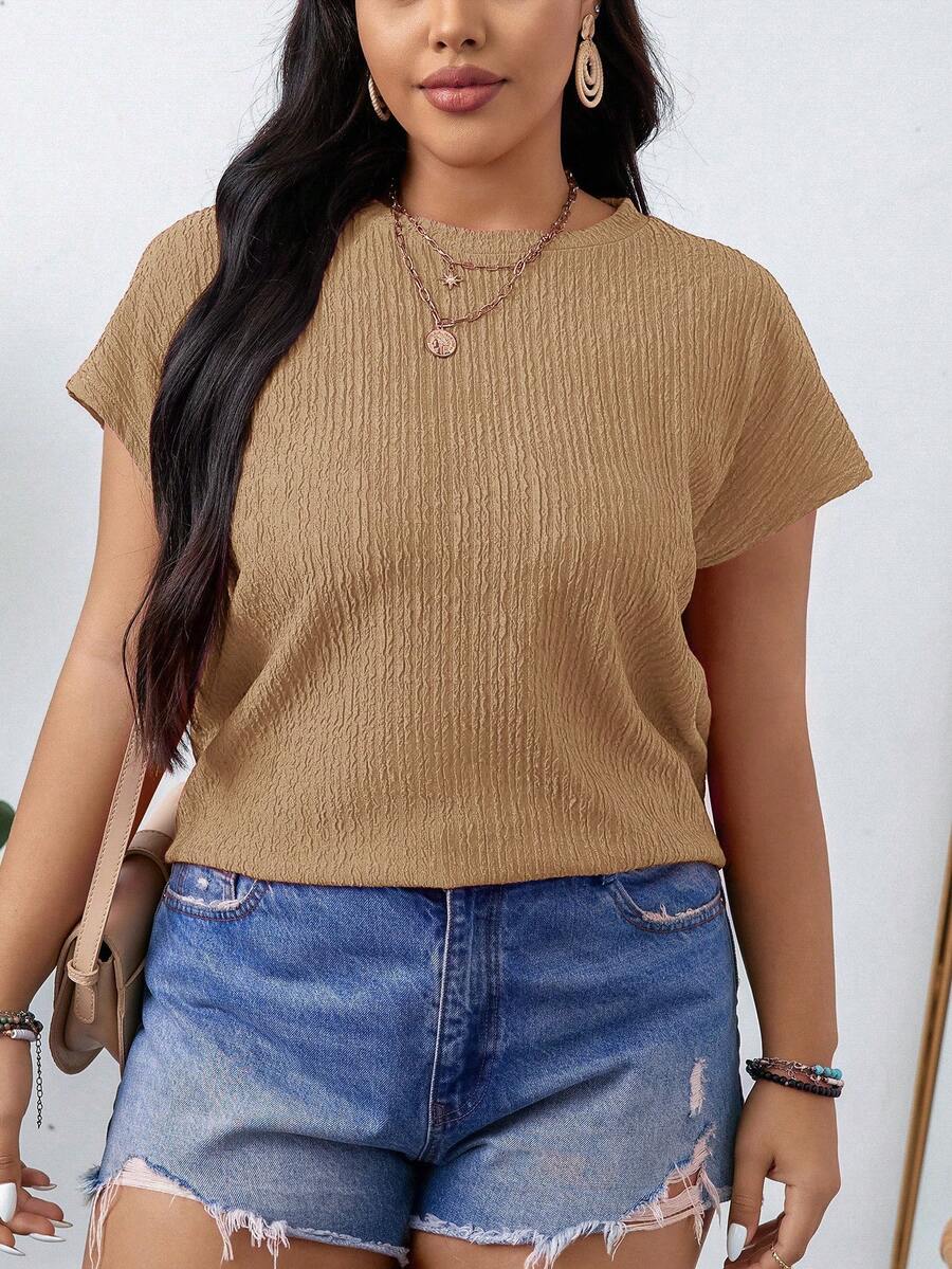 SHEIN LUNE 大码女式夏季休闲日常通勤简约百搭纯色纹理面料蝙蝠袖短袖上衣 - 卡其色 - 查看 1