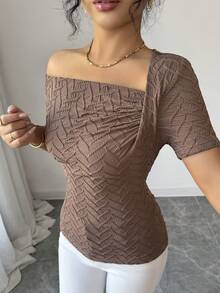 SHEIN Elenzya Áo thun nữ kiểu dáng mới, bất đối xứng, trễ vai, xếp ly, tôn dáng. - Cà phê nâu - Xem 7