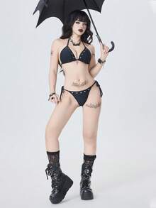 ROMWE Bộ đồ bơi 2 mảnh phong cách Gothic Punk Avant-Garde gợi cảm dành cho nữ năm 2026, trang trí đinh tán thời thượng, mặt dây chuyền hình thánh giá, điểm nhấn dây đeo nơ, màu đen và bạc, bộ bikini tam giác có thể điều chỉnh cúp ngực. - màu đen - Xem 10