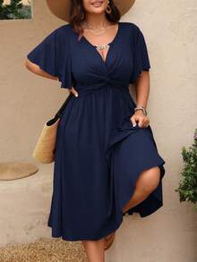 SHEIN Clasi Vestido midi de línea A con cuello en V, textura de punto, cintura con volantes y cadena, para mujer talla grande, primavera/verano - Azul Marino - Ver 4