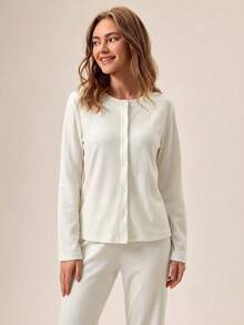 Loomlin 简约纽扣前开家居睡衣套装 - 柔软两件套长袖上衣和纯白色阔腿裤 - 米色 - 查看 3