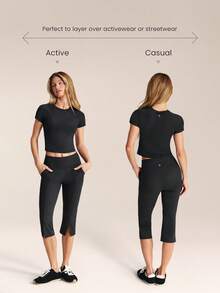 GLOWMODE Glow Era 柔软弹力圆领修身短袖运动T恤，适合低强度瑜伽、普拉提、健身房、日常休闲穿着 - 黑色 - 查看 7