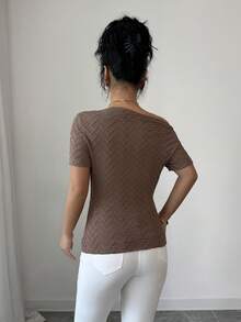 SHEIN Elenzya Áo thun nữ kiểu dáng mới, bất đối xứng, trễ vai, xếp ly, tôn dáng. - Cà phê nâu - Xem 2