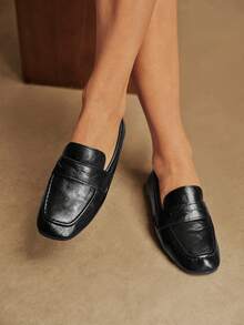 Rosivie Women Loafers Shoes - Black - View 3