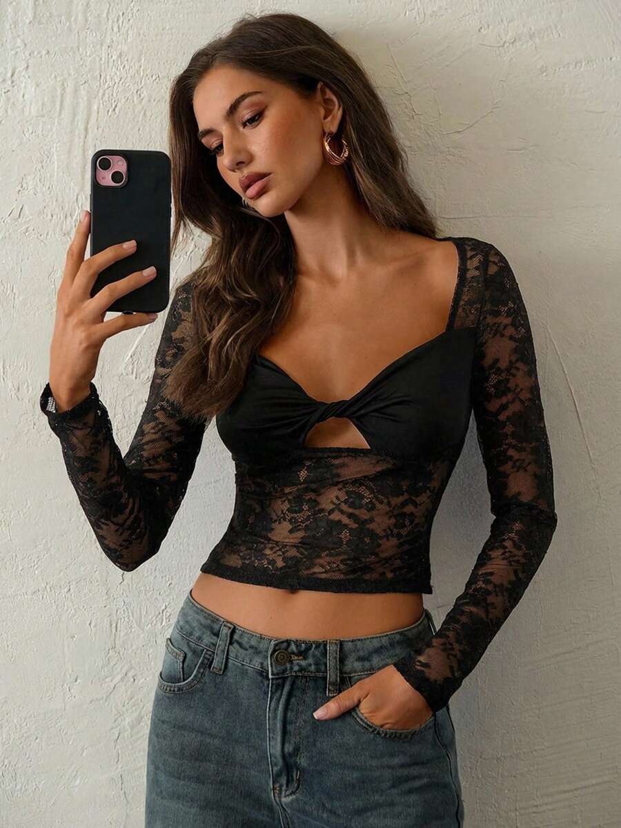 Aloruh 女士新款高街性感迷人浪漫蕾丝透视低胸圆环紧身镂空露肩长袖上衣 - 黑色 - 查看 1