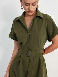 Aveloria Modichic 军绿色女士短袖衬衫裙，收腰设计，翻领，短袖，简约都市风格，适合通勤、办公和日常休闲穿着。 - 軍綠色 - 查看 2