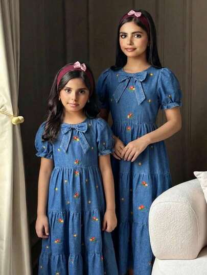 SHEIN Teen Girls Fashion Casual Y2k Vintage Cool Street Colorful Flower Embroidery Patterns Deep Blue Denim Three-Dimensional Bow Loose Denim Dress For Kids Clothes Teen Girls Dailywear And Kids Spring And Summer Rave Outfits Festival And Outfits Streetwear Clothes
