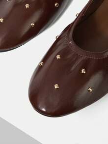 MOTF 女士铆钉圆头阔腿鞋 - 咖啡棕 - 查看 5