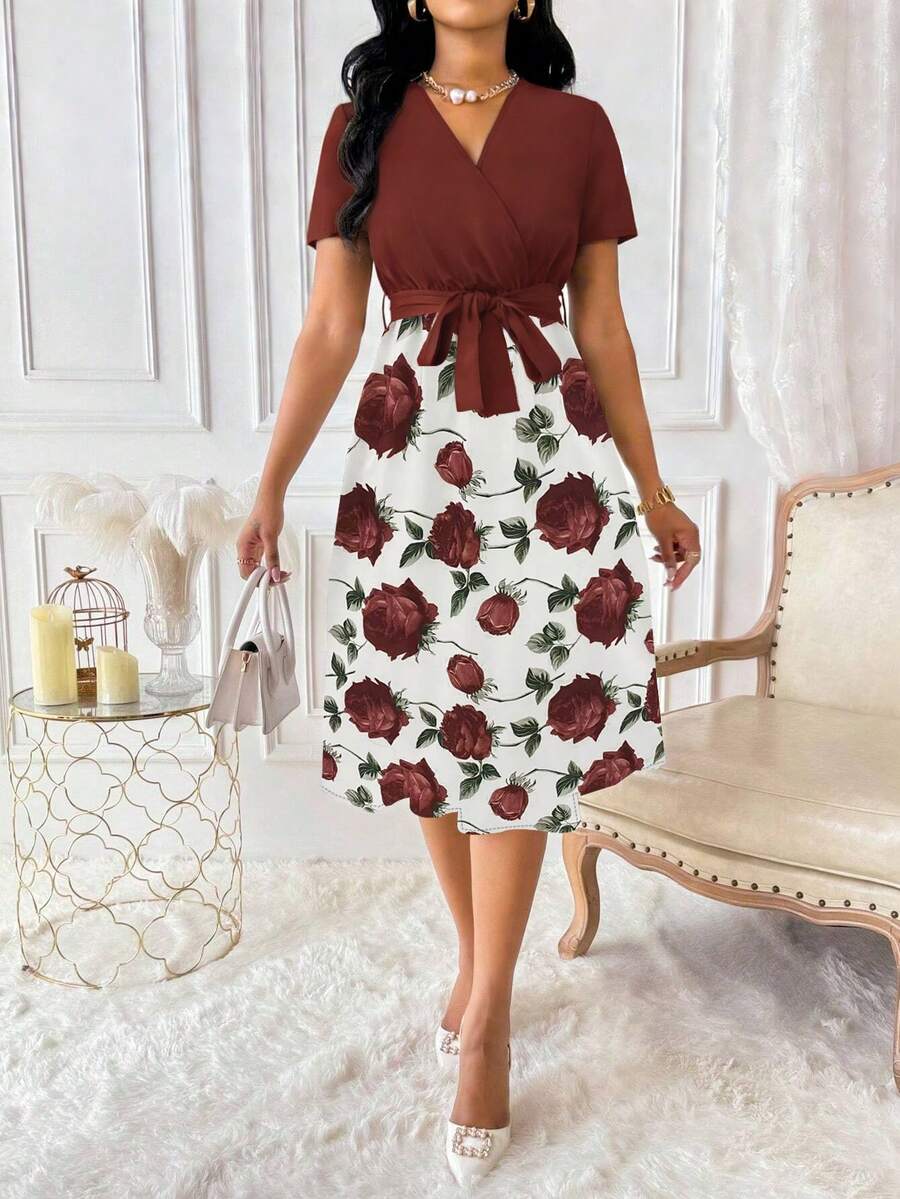 Xyvia 女士印花重叠V领短袖优雅连衣裙长款女装 - 棕色 - 查看 1