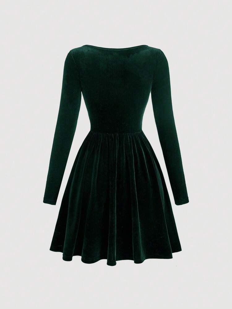 bloomingdales long sleeve dark green velvet dress Green Velvet Dresses