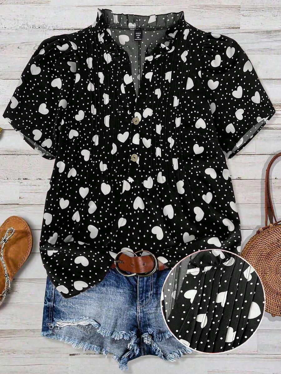 Franclia 加大码爱心印花面料荷叶边领V领前开襟泡泡袖短袖女式衬衫，适合情人节穿着 - 黑色 - 查看 1