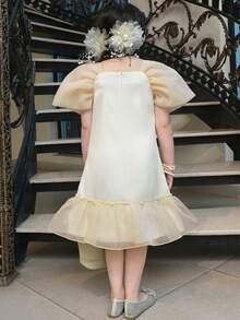 年轻女孩优雅方领3D立体花卉面料荷叶边下摆奢华连衣裙 - 杏色 - 查看 2