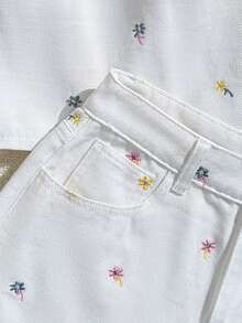 Soleia 女士碎花无袖休闲背心牛仔短裤套装，夏季女装，春季女装，复活节套装，节日女装，沙滩女装，毕业套装，优雅女装，休闲女装，度假女装，夏季假日女装，度假套装，沙滩度假女装，白色套装，女士白色无袖刺绣背心短裤套装，夏季休闲装 - 白色 - 查看 4