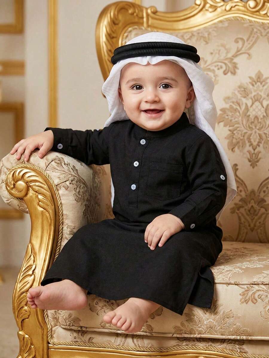 SHEIN 幼儿男童传统休闲长袖立领纽扣半开襟口袋长袍上衣，袖长可调节，侧开衩下摆设计，阿拉伯长袍，伊斯兰服装，卡夫坦长袍，沙特阿拉伯服饰，长袍，男童白色库尔塔，男童白色校服长袍，男童库尔塔，基本款型，适合春、夏、秋、冬四季穿着，3个月-3岁 - 黑色 - 查看 1