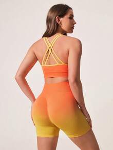 SHEIN Sovereign Charm Ensemble de sport décontracté, confortable et respirant pour femmes avec col en U sans manches et dégradé de couleurs - Corail - Voir 2