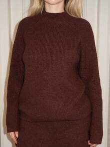 Turnttoni Women Loose Casual Round Neck Textured Top And Pleated Skirt 2 Pieces Set - Coffee Brown - View 3