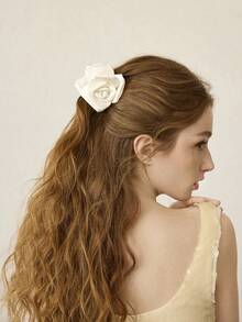 MOTF PREMIUM 米色原味玫瑰花夹子 - 米色 - 查看 4