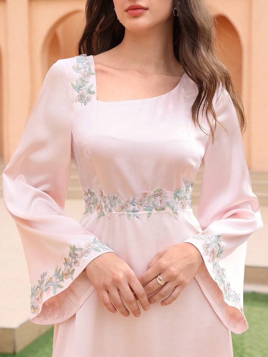 Graceveil Đầm dài tay thiết kế lệch vai, viền ren, phối ren, eo thon gọn dành cho nữ