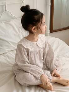 DAZY Girls (Small) Lace Doll Face Ditsy Floral Long Sleeve Pajama Set - Light Grey - View 6