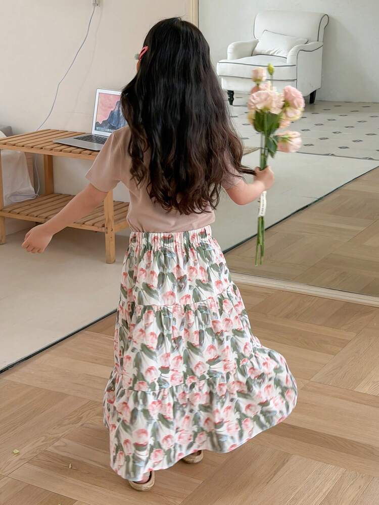 Young Girl Solid Color Round Neck Short Sleeve T-Shirt And Floral Print Ruffle Hem Skirt Casual Outfit