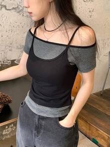 DAZY 女士叠层系带露背短袖T恤，时尚性感修身两件套百搭上衣 - 深灰色 - 查看 7