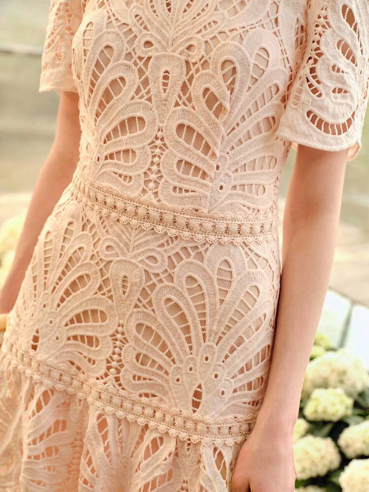 WOMEN'S EMBROIDERED ROUND NECK WAIST FLARED DRESS, SPRING/SUMMER