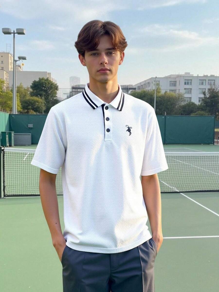 SHEIN 一件青少年男童绅士风白色领刺绣时尚短袖polo衫，绅士套装，商务优雅校园派对日常休闲外套，简约优雅风格 - 白色 - 查看 1