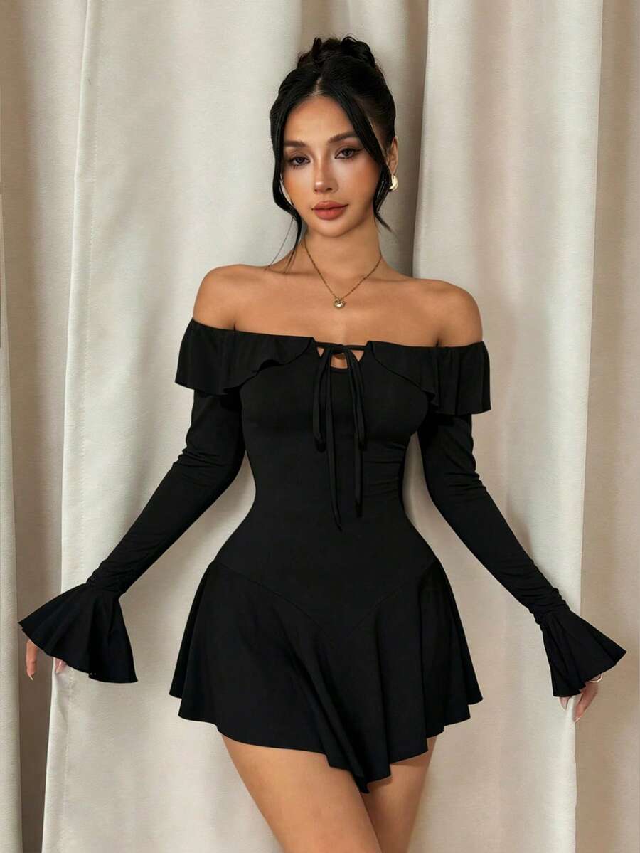 SHEIN PETITE Váy dài tay trễ vai màu đen trơn thanh lịch cho kỳ nghỉ hè trên bãi biển, thích hợp cho hẹn hò hàng ngày, đi chơi đêm, hộp đêm, tiệc tùng, tụ tập, tiệc cocktail, váy dự tiệc ngày lễ, tiệc hồ bơi - màu đen - Xem 1