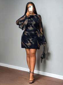 Truni Plus Size Women's Mini Long Sleeve Stretchy Dress, Tie-Dye Printed Dress, For Pear And Triangle Body Shape - Burgundy - View 5