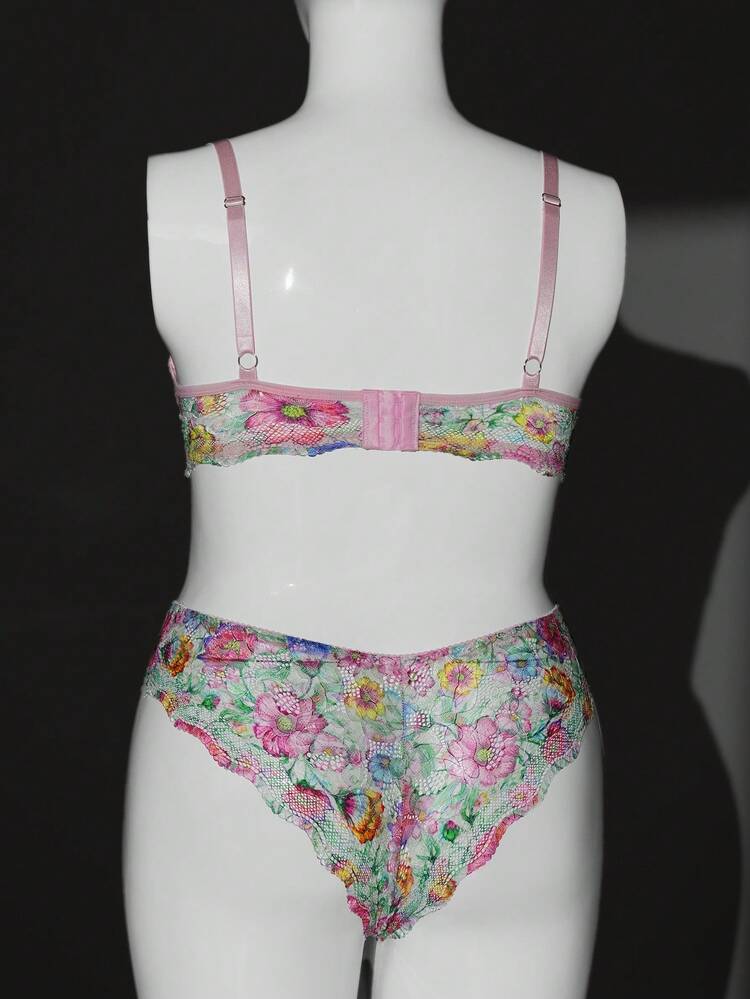 Seduluxe Conjunto de 2 piezas de sujetador de encaje floral decorado y sexy + panty para tallas grandes - Multicolor - Añade 7