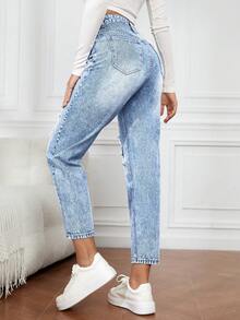 Selenza Women's Front Button Pocket Distressed Simple Casual Denim Jeans - Light Wash - View 2