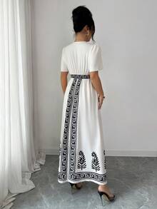 Elenzga 2026春夏新款女士度假印花连衣裙 - 杏色 - 查看 2