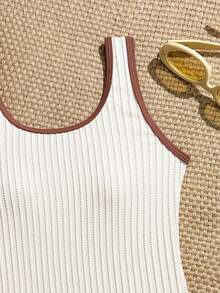 SHEIN 少女可爱印花纯色简约设计连体泳衣，保守沙滩度假泳装 - 卡其色 - 查看 3