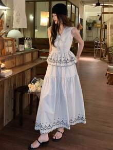 DAZY Women's V-Neck Sleeveless Open Front Lace Patchwork Striped Vest And Long Striped Skirt Two Pieces Vacation Set - Black and White - View 5