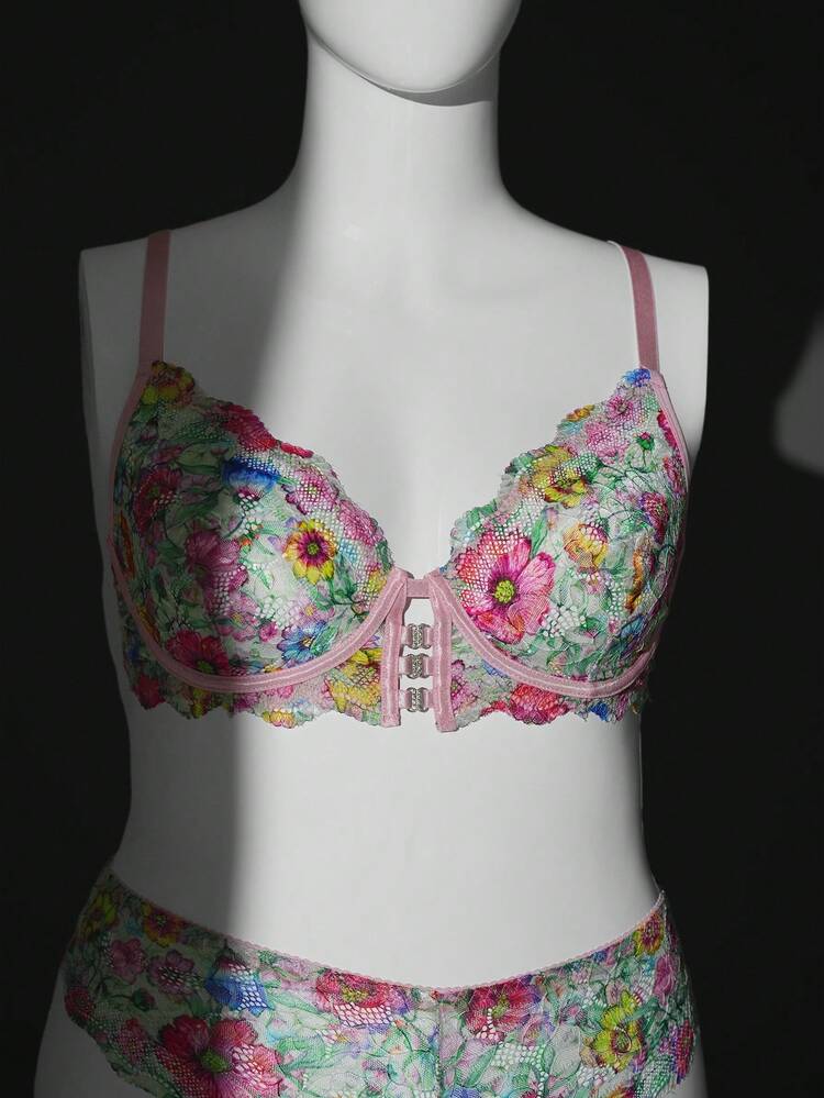 Seduluxe Conjunto de 2 piezas de sujetador de encaje floral decorado y sexy + panty para tallas grandes - Multicolor - Añade 3
