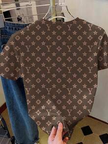 Resyla Women's Plus Size Casual Fashionable Bear Print Fitted Round Neck Short Sleeve T-Shirt - Brown - View 2