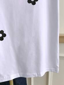 Resyla Women's Colorblock Floral Print Round Neck Casual Everyday Short Sleeve T-Shirt - White - View 5