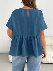 SHEIN Essnce 大码女装春夏时尚休闲宽松舒适日常百搭修身短袖衬衫，简约风格，凸显曲线，可爱上衣，外出上衣，女士衬衫，欧洲夏季，荷叶边上衣，早午餐，外出上衣 - 藍色 - 查看 2