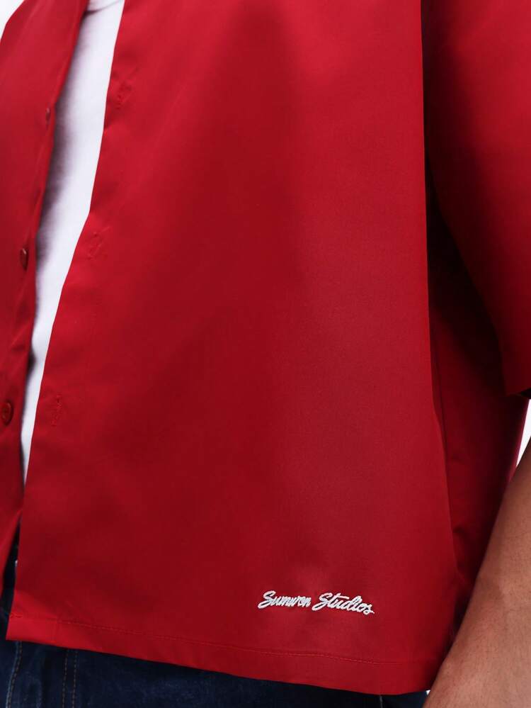 Cropped Button Up Shirt With Classic Collar For Valentine's Day