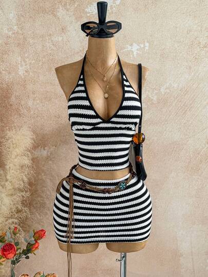 Soleia Plus Size Women's Yellow & Pink Floral Print 2-Piece Set: Halter Neck Top & Mini Skirt, Suitable For Beach & Vacation,Vacation Outfits Women ,Going Out Outfits,Beach Outfits For Women.