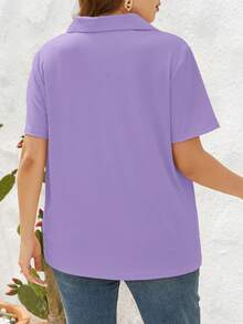 SHEIN Essnce Camiseta de manga corta con cuello polo de unicolor informal de talla grande - Púrpura malva - Ver 2