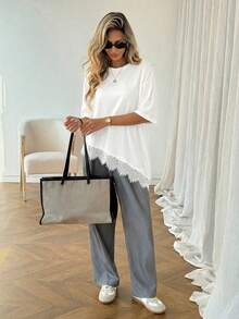 SHEIN LUNE 女士休闲纯色不对称下摆蕾丝拼接T恤，日常基本款，春夏款 - 白色 - 查看 6