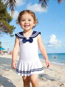 SHEIN 女婴沙滩装两件套，海军蓝领，立体褶皱裙摆，透气针织面料泳衣，适合沙滩、泳池、海边、冲浪度假、夏季旅行等场合。 - 白色 - 查看 1