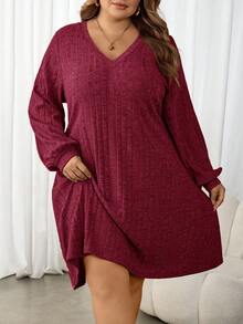 SHEIN CURVE+ Đầm ngắn tay dài cổ chữ V màu nâu, chất liệu dệt kim mềm mại, cỡ lớn dành cho nữ, thích hợp cho mùa thu đông. - Màu Đỏ Sâu - Xem 6